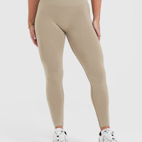 EffortlessLift™ Seamless Leggings with White Logo | Washed Sandstone