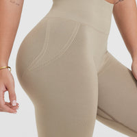 EffortlessLift™ Seamless Leggings with White Logo | Washed Sandstone