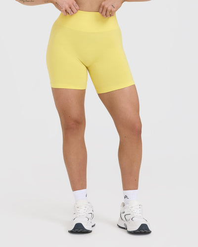 EffortlessLift™ Seamless Shorts with White Logo | Lemon Yellow
