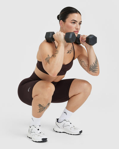 EffortlessLift™ Seamless Cycling Shorts with White Logo | 70% Cocoa