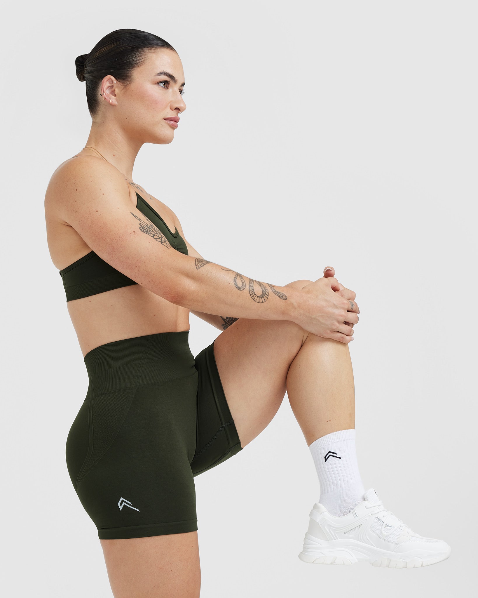 EffortlessLift™ Seamless Cycling Shorts with White Logo | Khaki