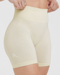 EffortlessLift™ Seamless Shorts with White Logo | Vanilla