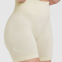 EffortlessLift™ Seamless Shorts with White Logo | Vanilla