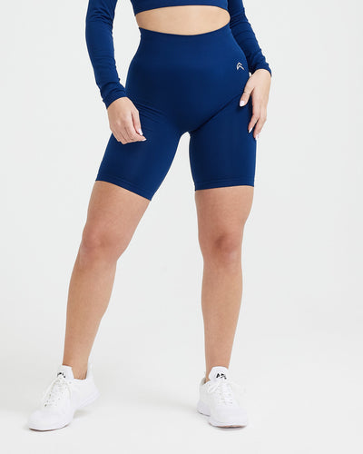 EffortlessLift™ Seamless Cycling Shorts with White Logo | Midnight