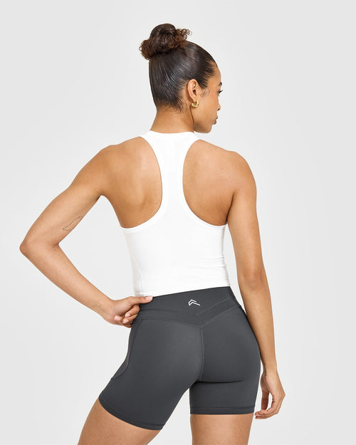 Go To Seamless Fitted Mid Vest | White