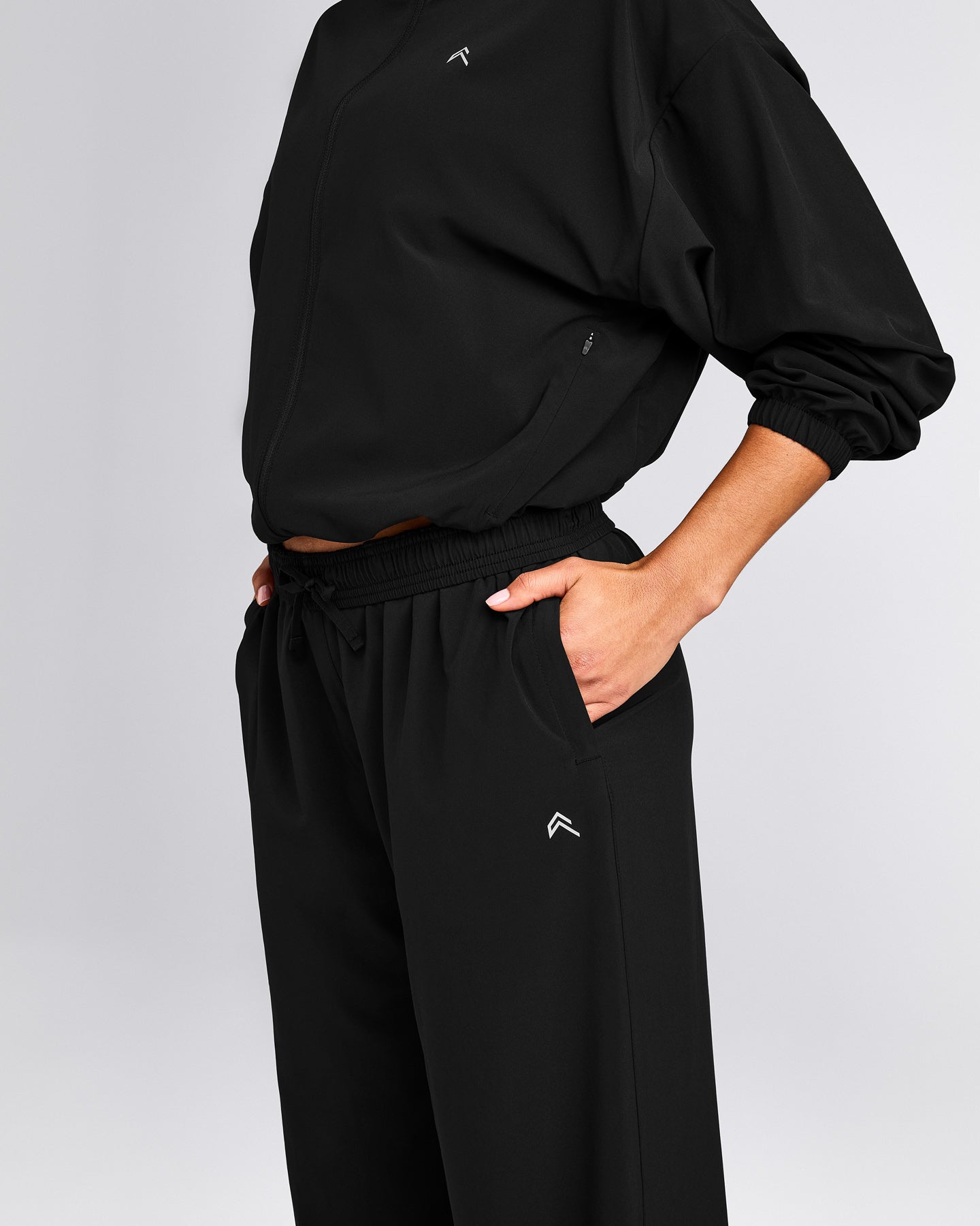 AirMove™ Straight Leg Pants | Black