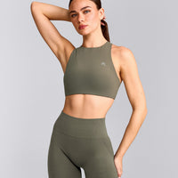 EasyLift™ High Neck Sports Bra | Alpine Green