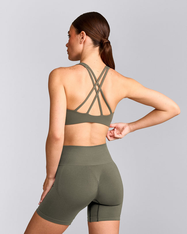 EasyLift™ High Neck Sports Bra | Alpine Green