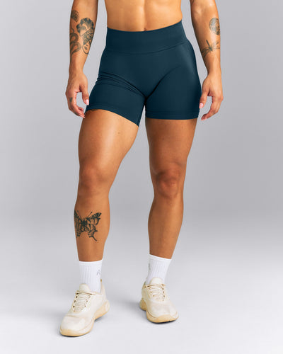 EffortlessLift™ Seamless Mid Rise Shorts | Oil Blue