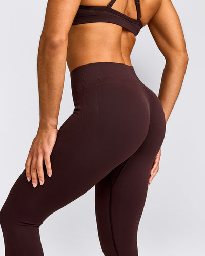 EnhanceLift™ Seamless Leggings with Gray Logo | Plum Brown