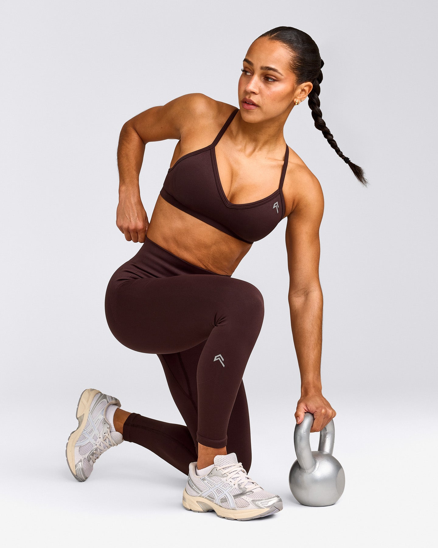 EnhanceLift™ Seamless Leggings with Gray Logo | Plum Brown