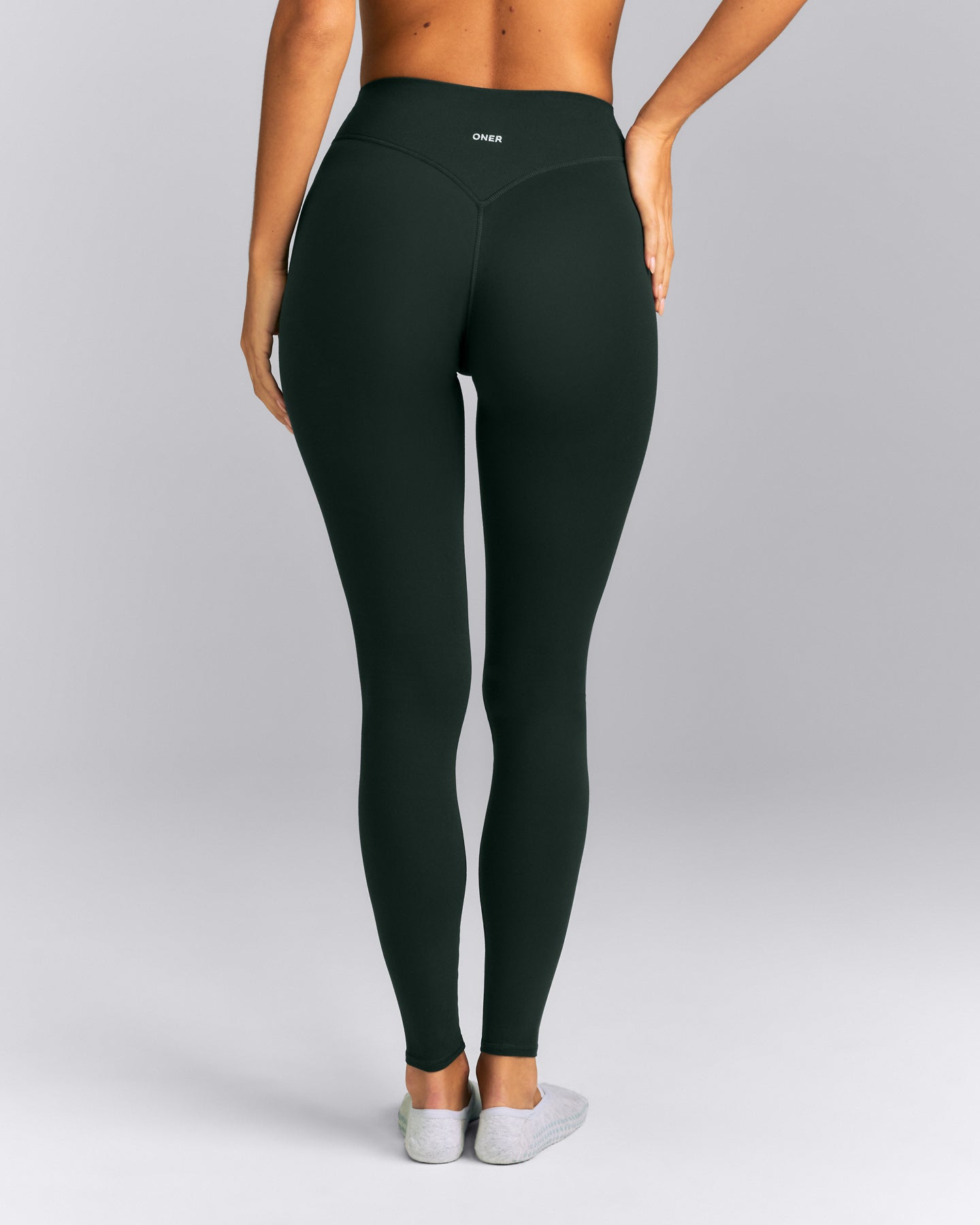 SoftMotion™ High Waisted Leggings | Emerald Noir