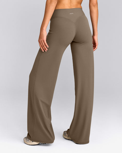 SoftMotion™ Straight Leg Pants | Moss Brown