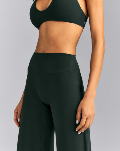 SoftMotion™ Straight Leg Pants | Emerald Noir