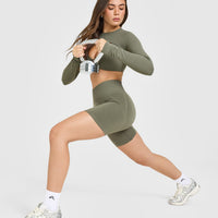 EffortlessLift™ Seamless Shorts with White Logo | Alpine Green