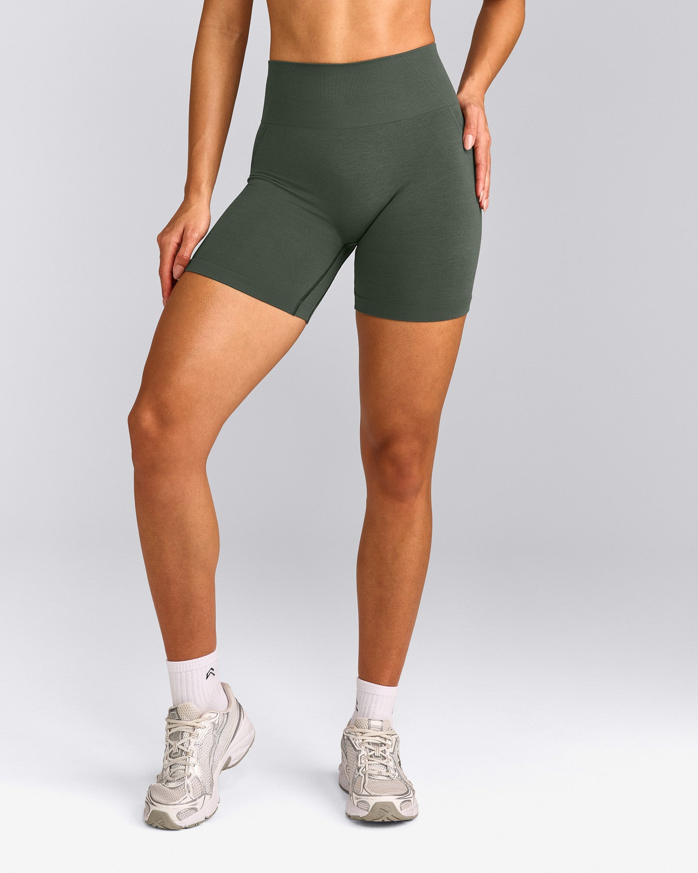 EffortlessLift™ Seamless Shorts with Gray Logo | Dark Khaki