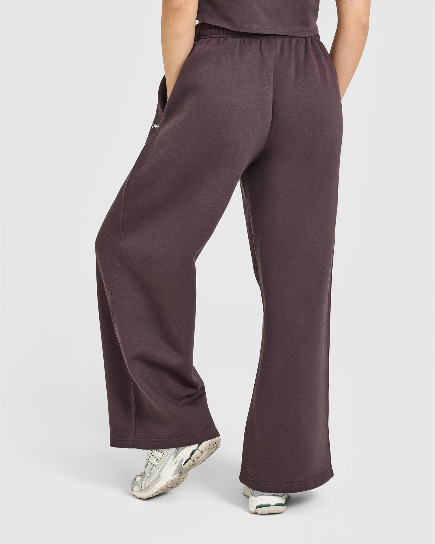Foundations Oversized Straight Leg Joggers | Umber Brown