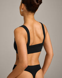 Seamless Scoop Neck Bralette | Black