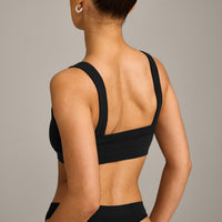 Seamless Scoop Neck Bralette | Black