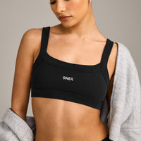 Seamless Scoop Neck Bralette | Black