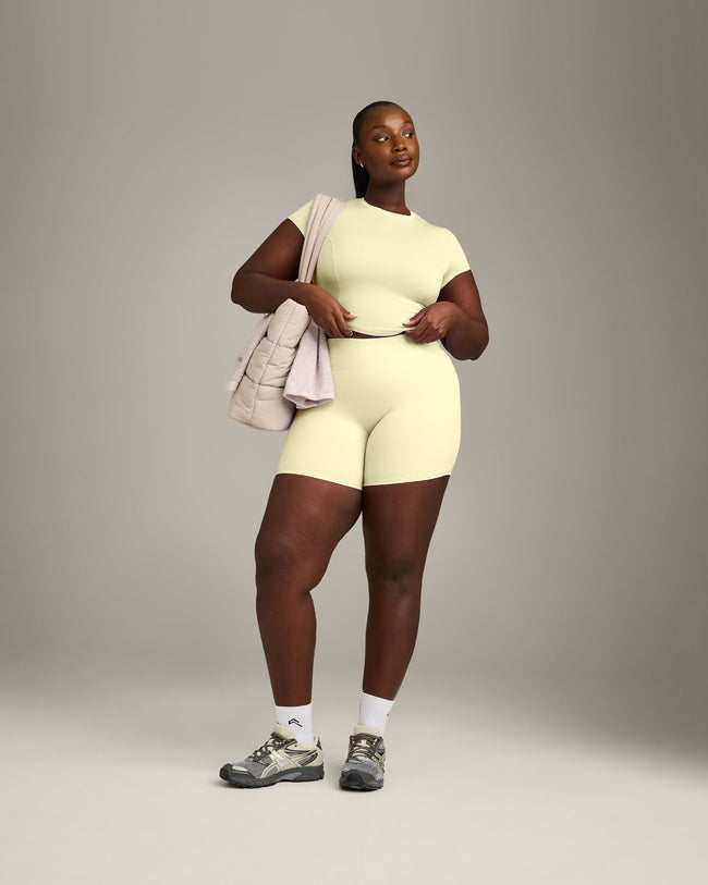 Mellow™ Motion Crew Neck Mid Top | Pastel Yellow