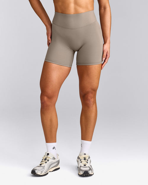 SoftMotion™ High Waisted Shorts 6" | Minky