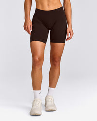 EnhanceLift™ Seamless Shorts with Grey Logo | 70% Cocoa