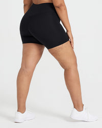 Timeless Shorts | Black