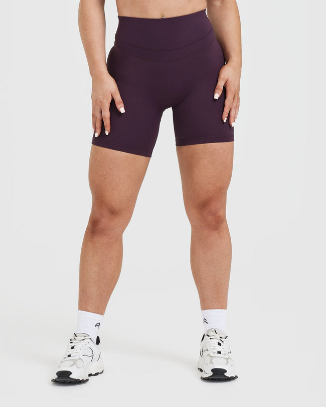 UnifiedMove™ High Waisted Shorts 6" | Blackberry Purple