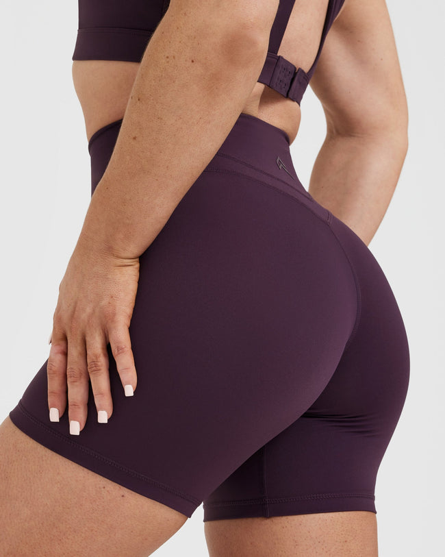 UnifiedMove™ High Waisted Shorts 6" | Blackberry Purple