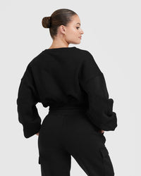 All Day Est 2020 Crop V-Neck Sweatshirt | Black