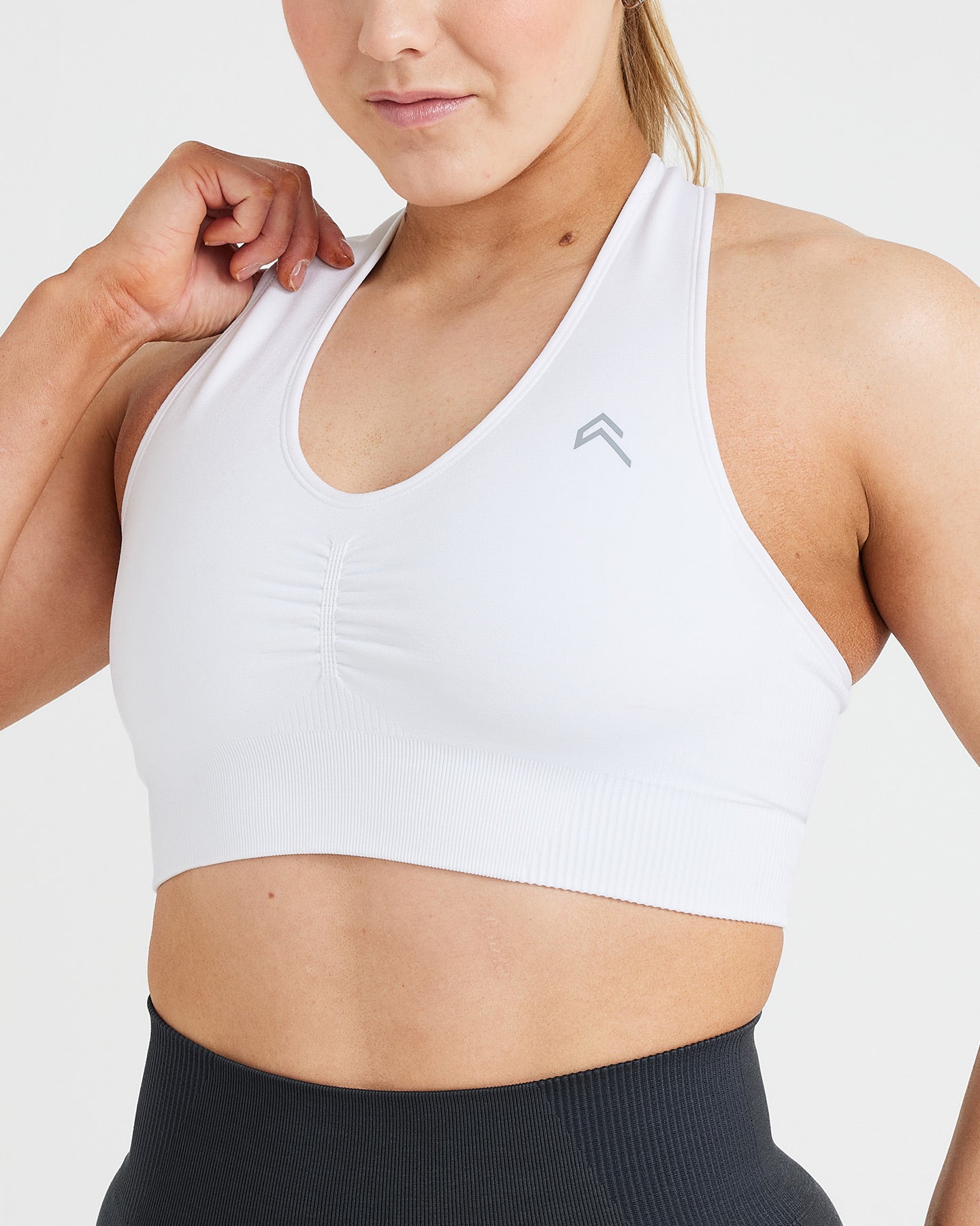 Classic Seamless 2.0 V Neck Bralette | White
