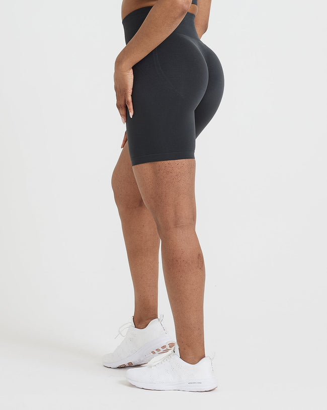EffortlessLift™ Seamless Cycling Shorts with White Logo | Coal