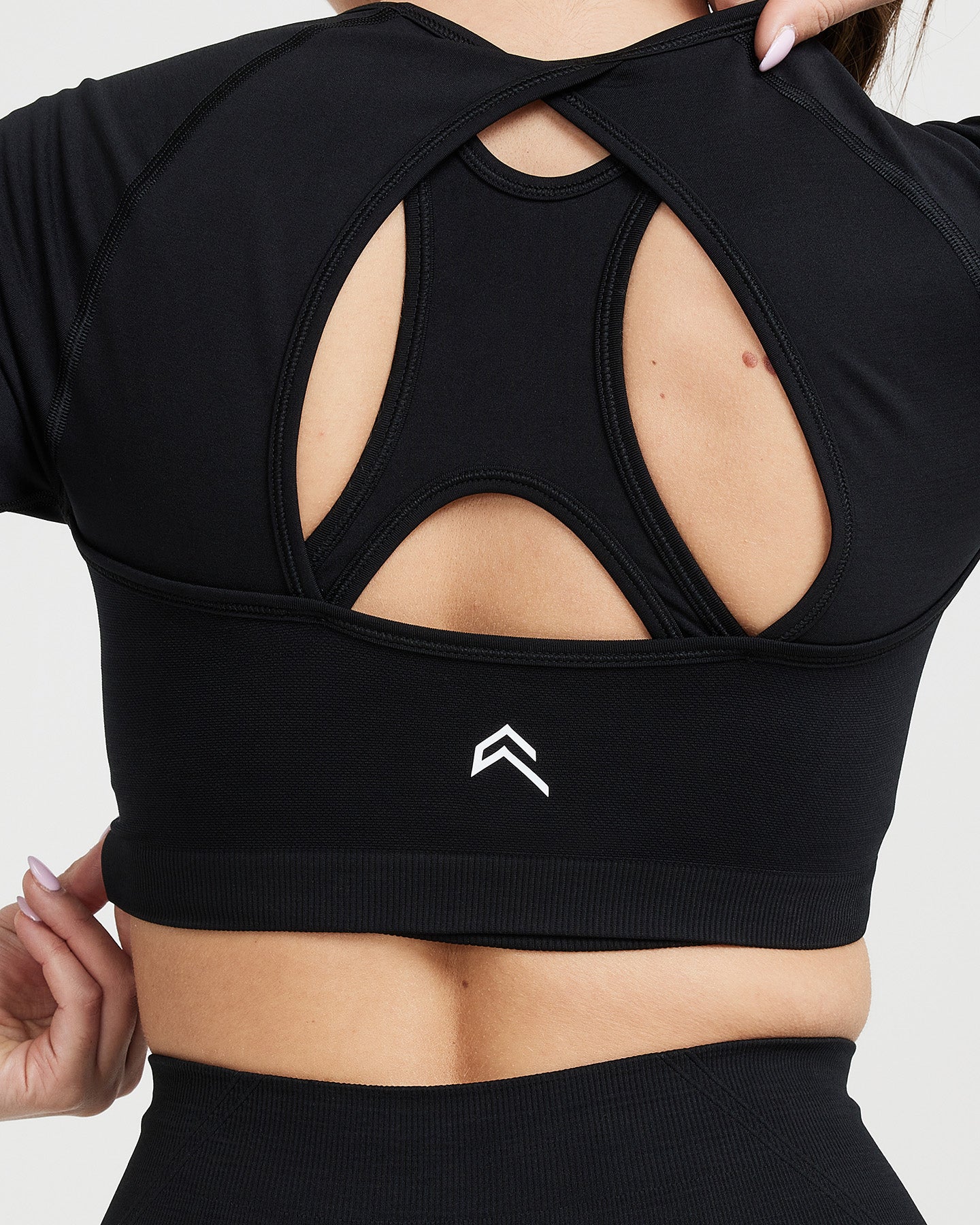 EffortlessLift™ Seamless Long Sleeve Crop Top with White Logo | Black