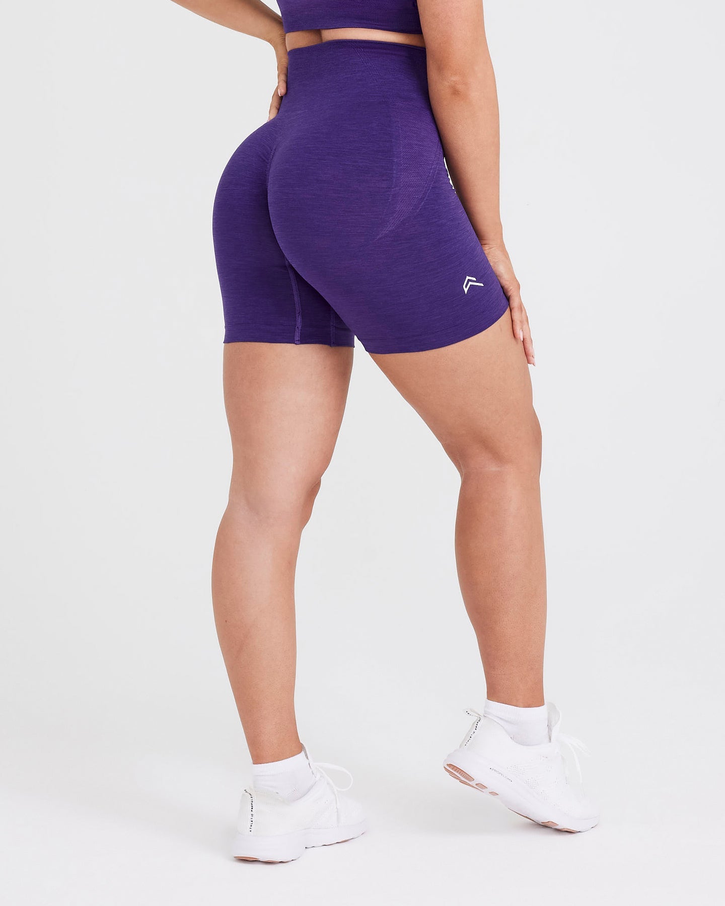 EffortlessLift™ Seamless Shorts with White Logo | Amethyst