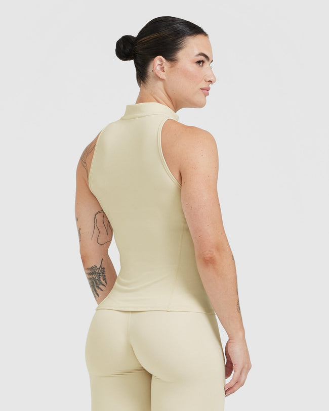 TIMELESS_SQUARE_NECK_MID_VEST_